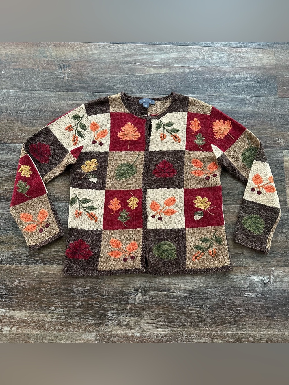 Northern Isles knitted leaves  pattern 90's sweater